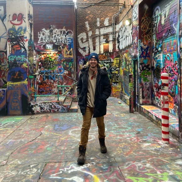 Meet your Posher, Eric - Picture 2 of 2